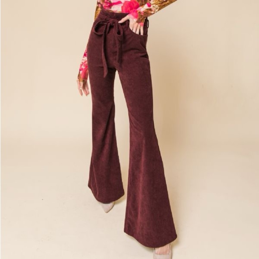 High waisted burgundy corduroy pant!